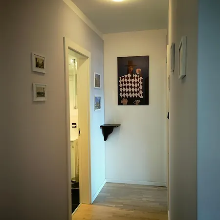 Free Parking Modern Smichov With Large Balcony Praga