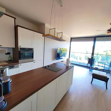Free Parking Modern Smichov With Large Balcony Appartamento Praga