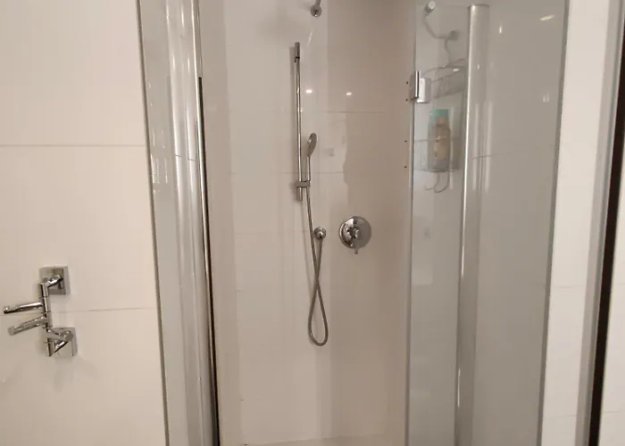 Free Parking Modern Smichov With Large Balcony Prag